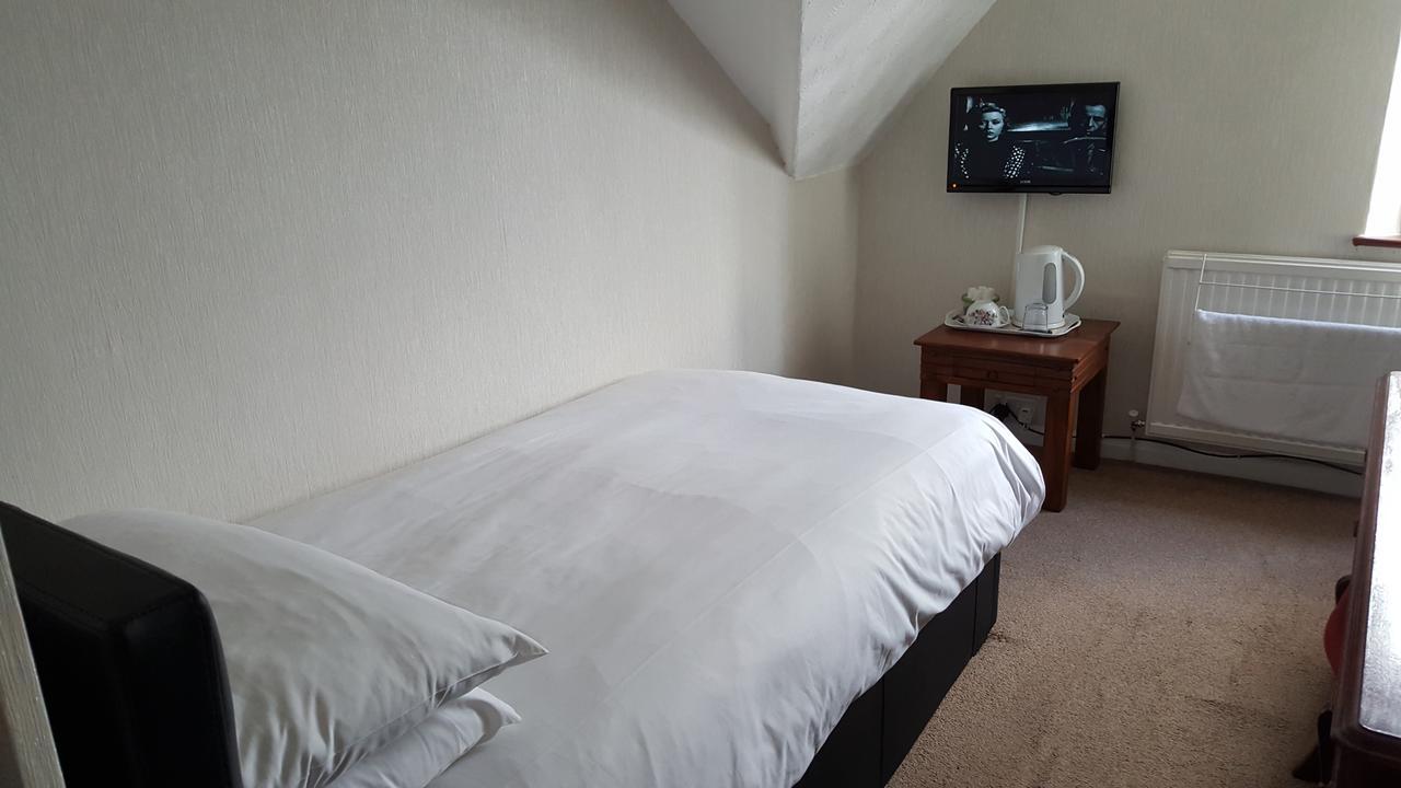 Maindee Guest House Barrow-in-Furness Exterior photo